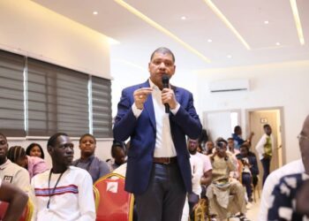 Jean-Louis Billon : Une voix engagée pour la jeunesse ivoirienne