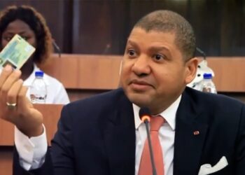 Jean-Louis Billon plaide pour une réforme ambitieuse du secteur de la santé en Côte d’Ivoire.